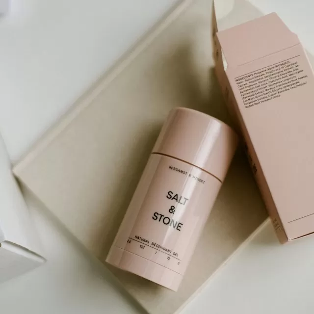 Dezodorans primjer tri